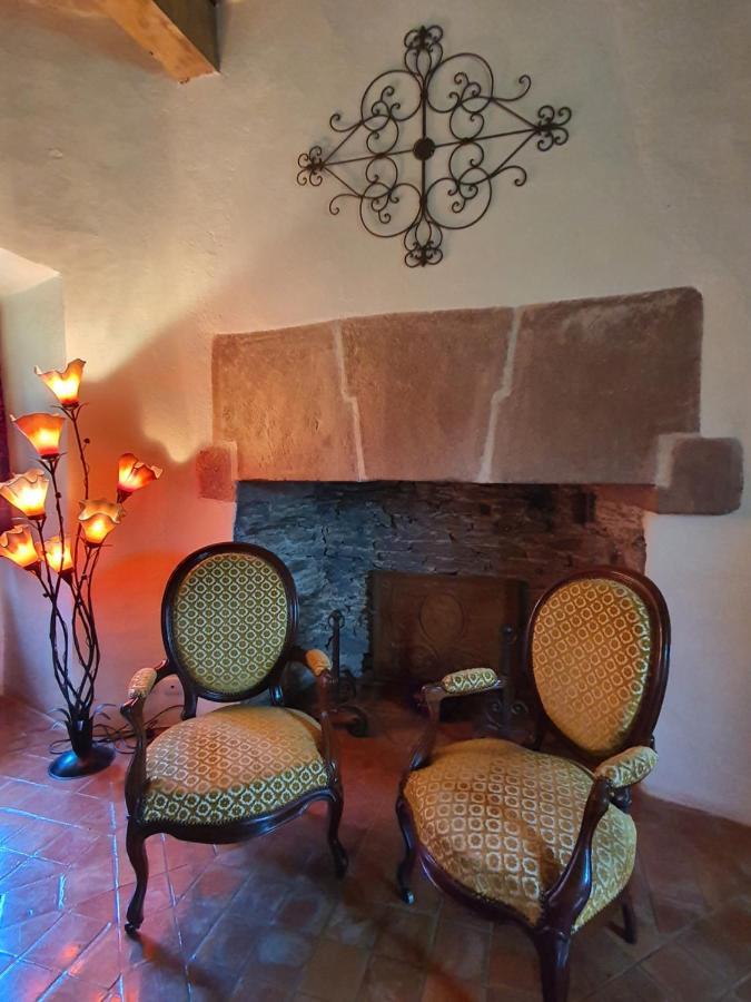 Chambre D'Hotes Au Chateau De Belcastel Belcastel  Exterior photo